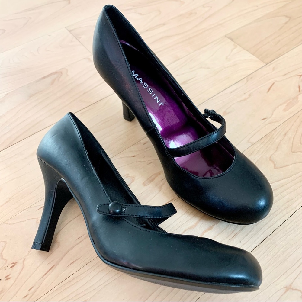 NEW Black Mary Jane Heels